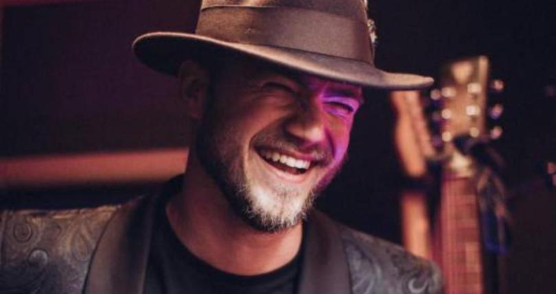 Thomas Heppell plays jazz and blues