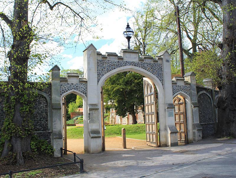 Caversham Court Gardens