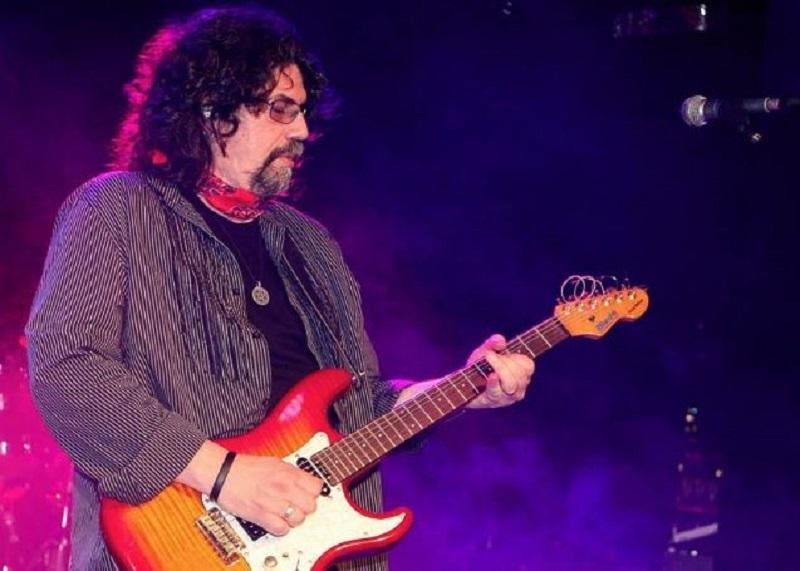 Phil Bates ELO2 Frontman