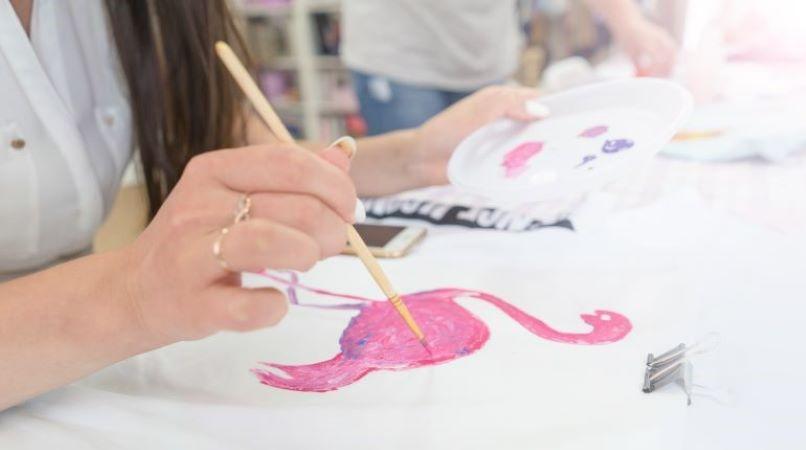 Painting a flamingo
