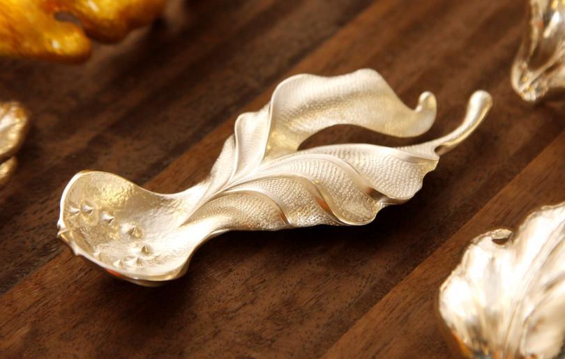 Metamorphosis - caddy spoon by Theresa Nguyen 