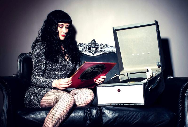 Natasha Kitty Katt (Glitterbox) 