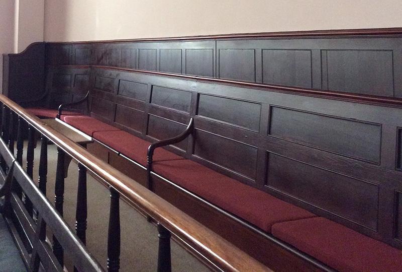 pews at Reading Quaker Meeting House and Burial-ground