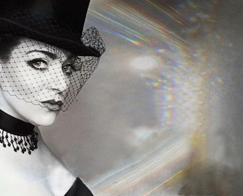 Nicola dressed as Shania in a black top hat