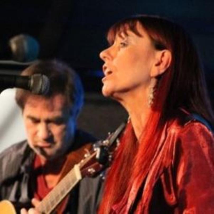 Sylvia Barnes & Sandy Stanage play Readifolk on 26th September