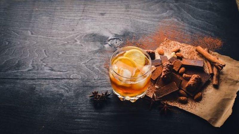Discover pairing of whiskey with chocolate 