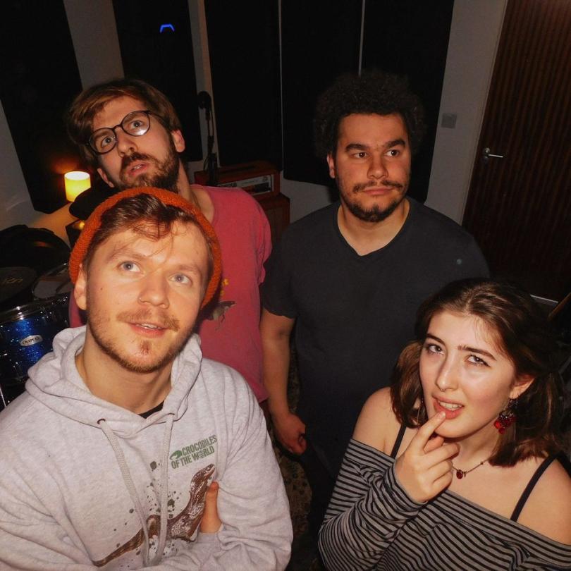 Club Velocity/New Mind presents HööF 