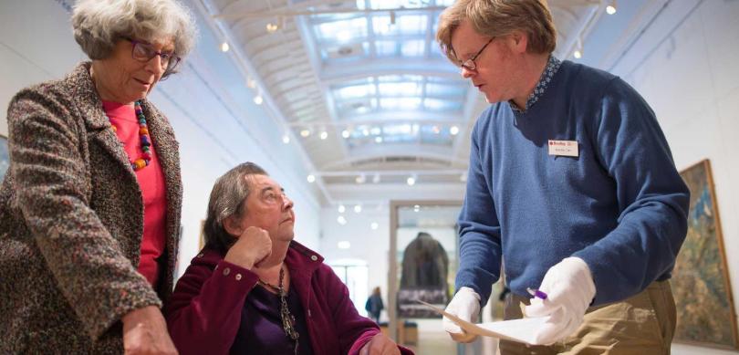 curator_with_members_of_public