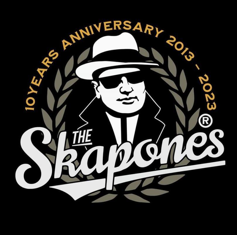 The Skapones play The Face Bar!