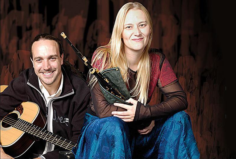 Vicki Swan & Jonny Dyer at Readifolk