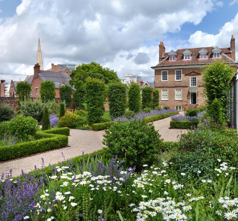 Grade II * Watlington House 2022