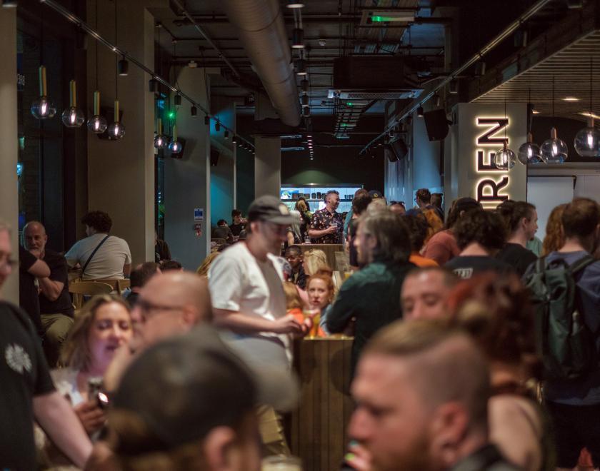 Customers at Siren RG1