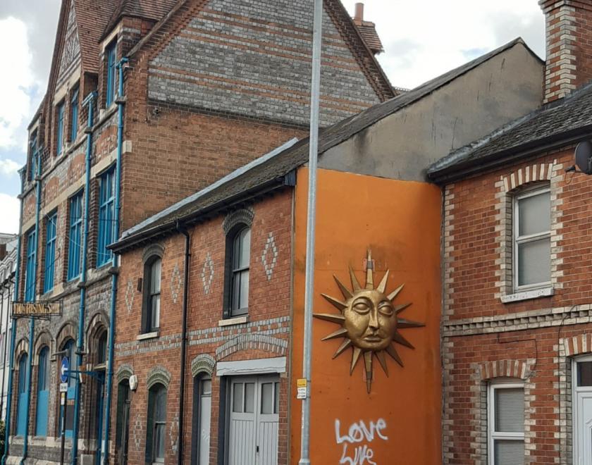 Reading Rising Sun Art Centre where this Walkabout will finish