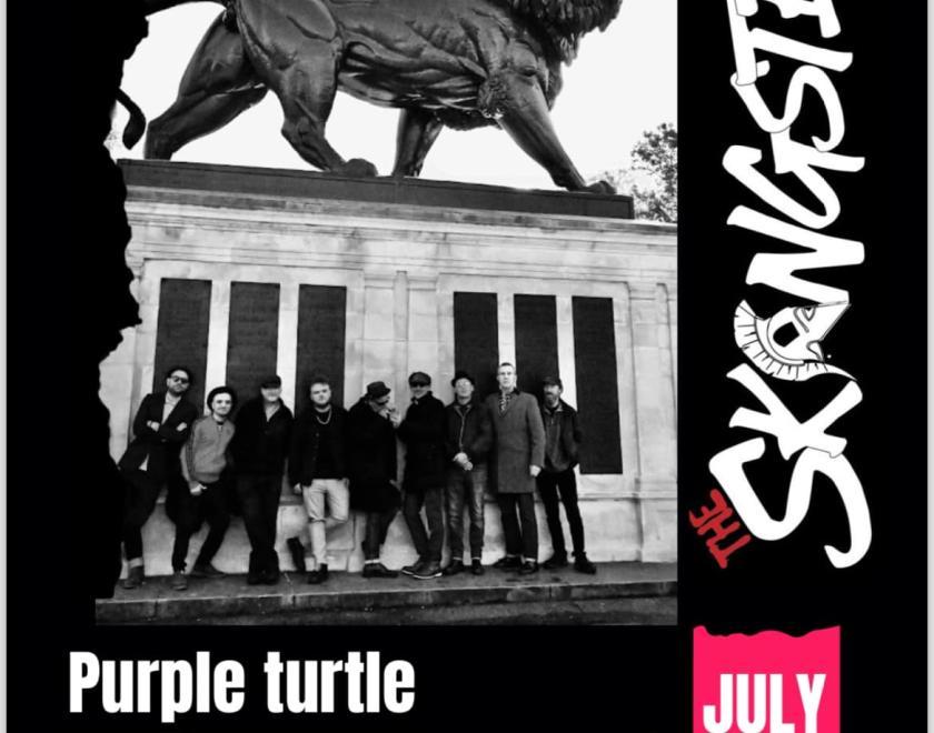 The Skangsters lined up against the Forbury Lion