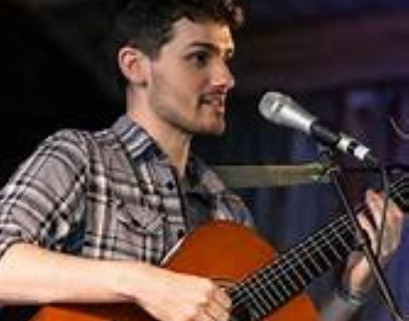 Dom Prag at Readifolk