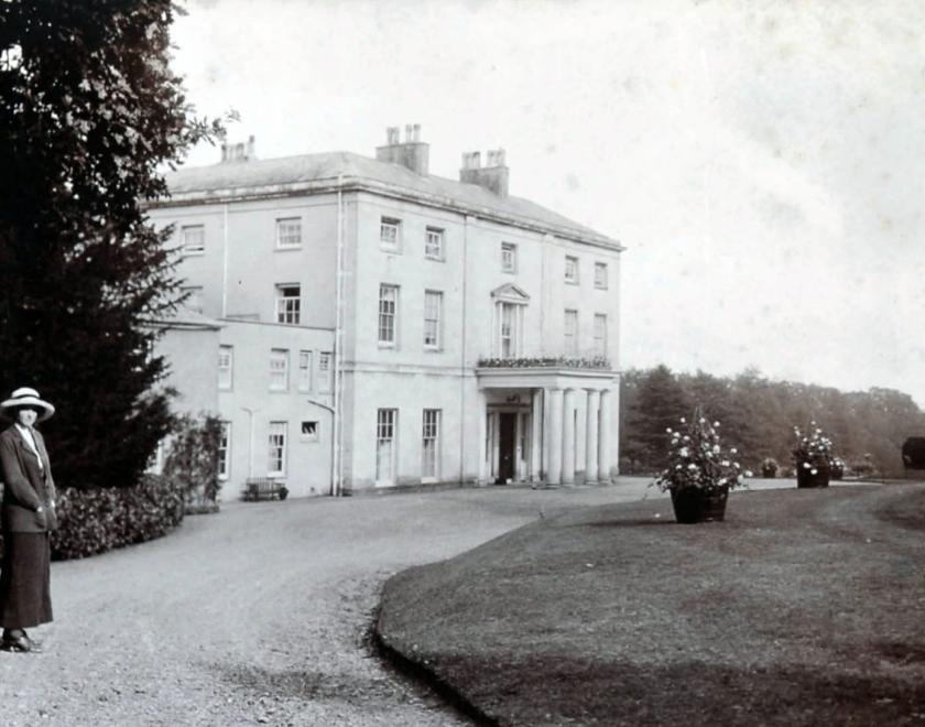Purley Park circa 1912 with Ivy Fullerton in the foreground