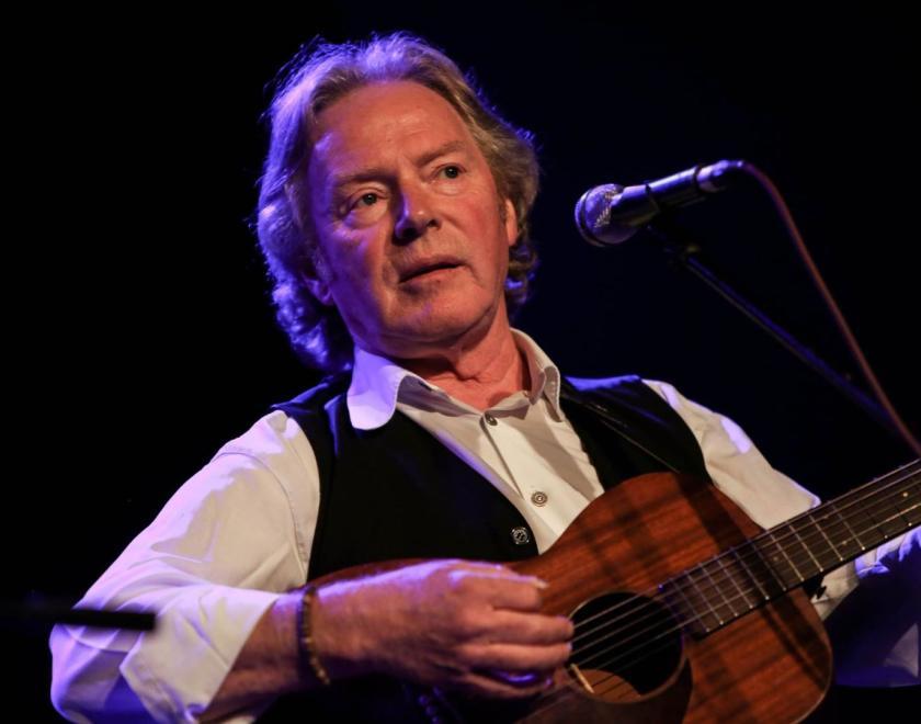 Reg Meuross Live at Readifolk