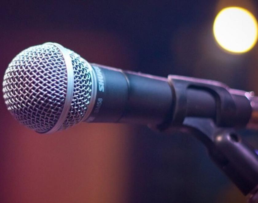 Live music microphone at The Retreat pub in Reading