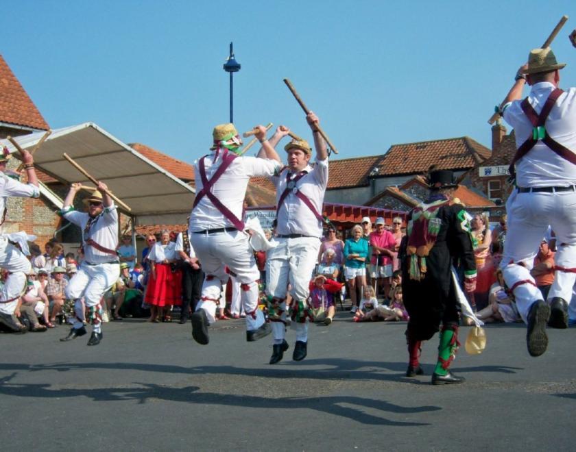 Theme Night at Readifolk 