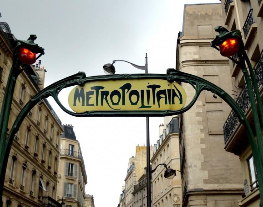 Paris Metro sign