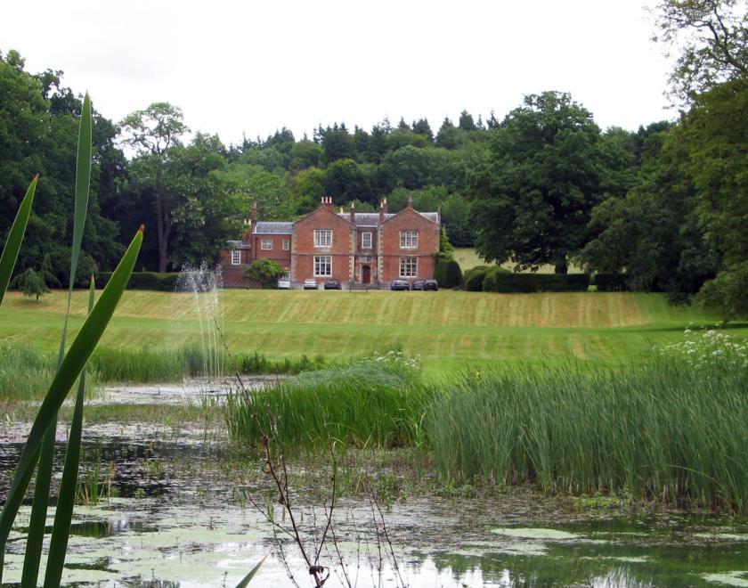 Purley Hall in Purley on Thames