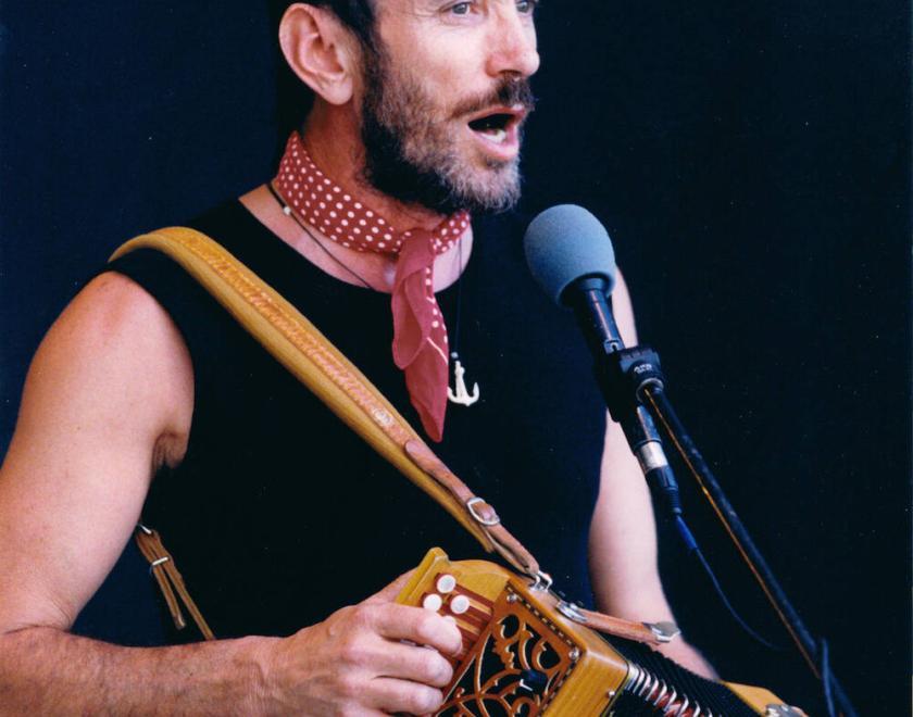 Tom Lewis at Readifolk