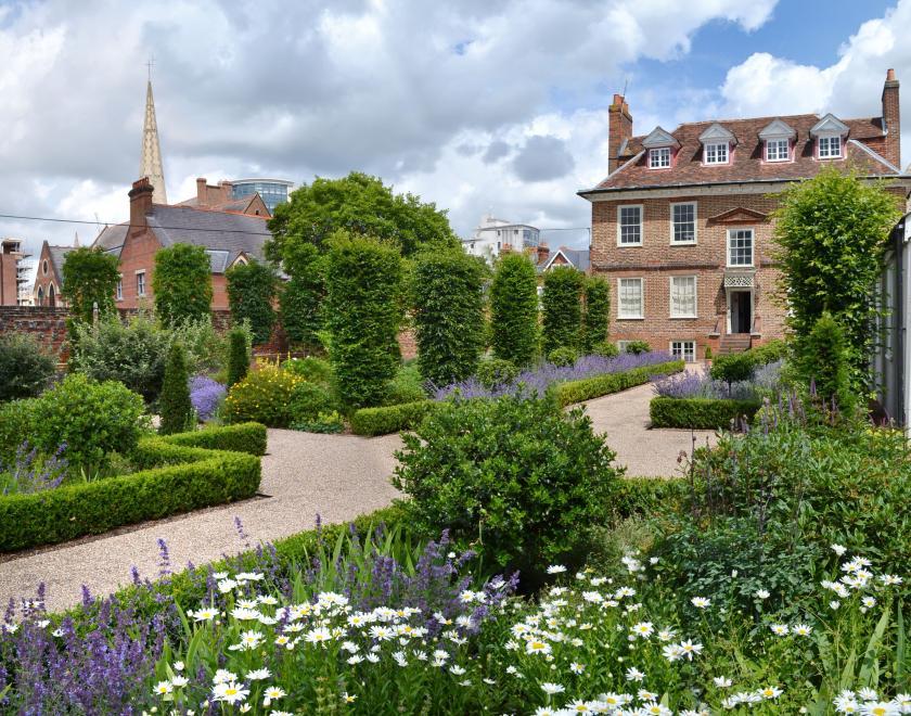 Grade II * Watlington House 2022